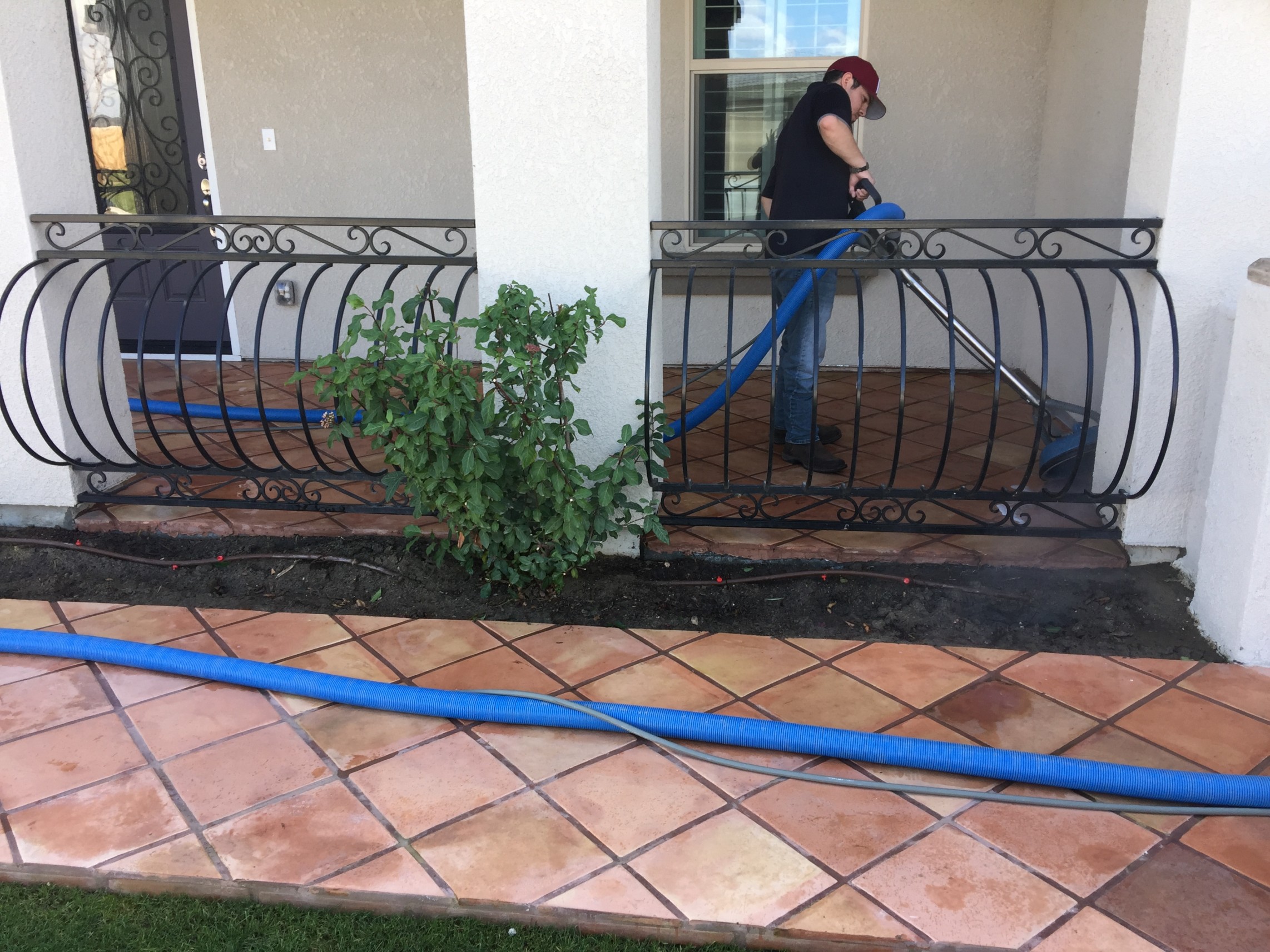 TILE AND GROUT CLEANING